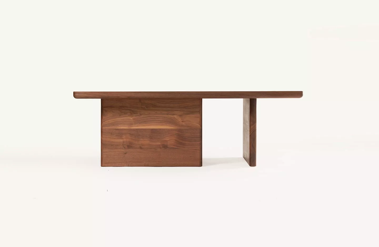 Приставной столик Asymmetric